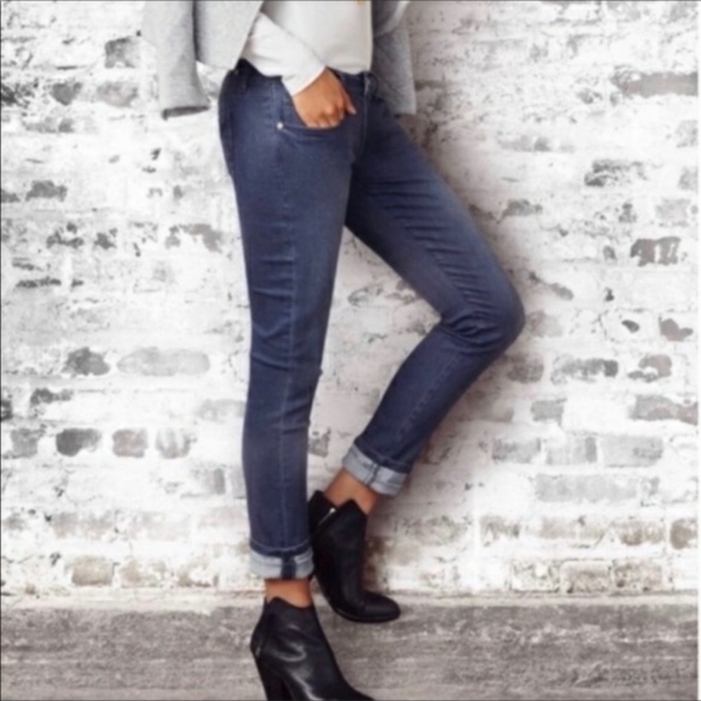 Women's Blue Jeans